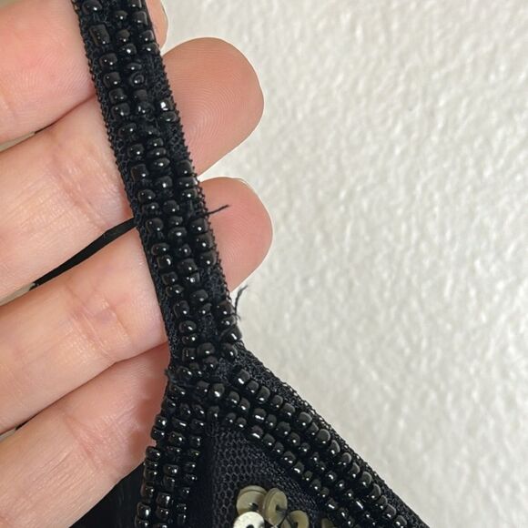 Mac Duggal EMBELLISHED FLORAL SEQUIN GOWN in black size 6 ladies 5400 style - Picture 8 of 14